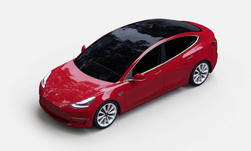 Tesla Model: Uberørt og revolusjonerende